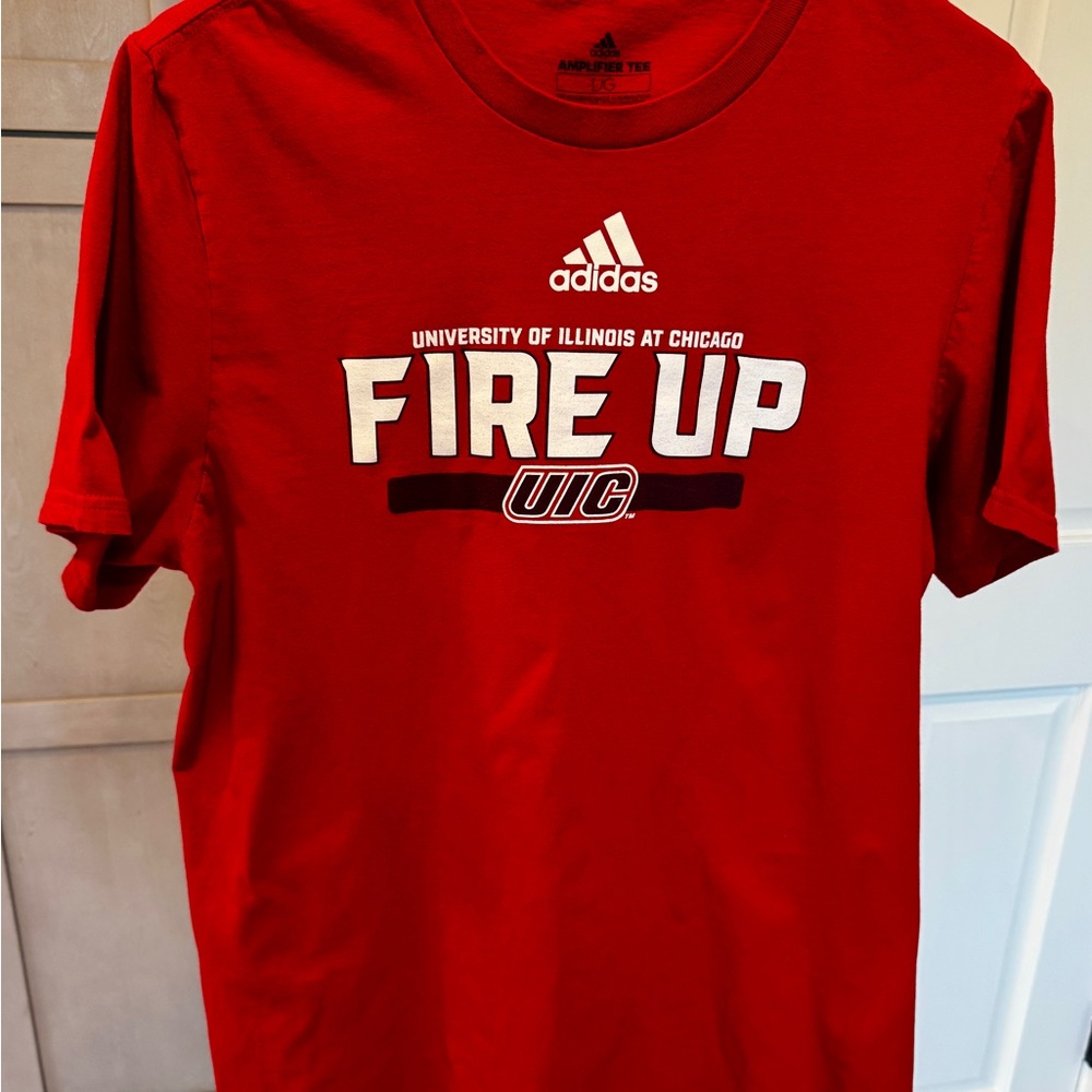 University of Illinois Chicago T Shirt Men's L Red UIC Adidas Fire Up UIC